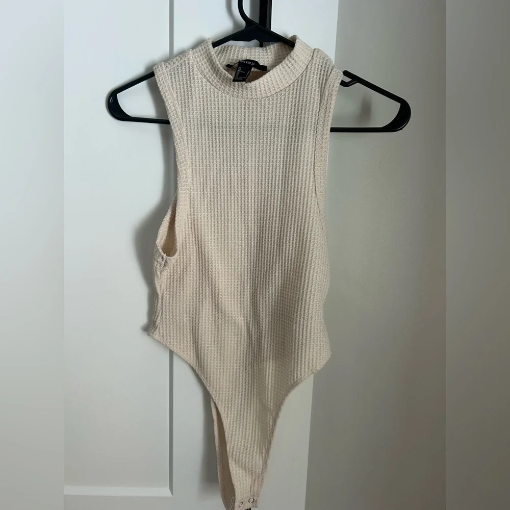 SHEIN Cream Ribbed Body Suit - Picture 2 of 6